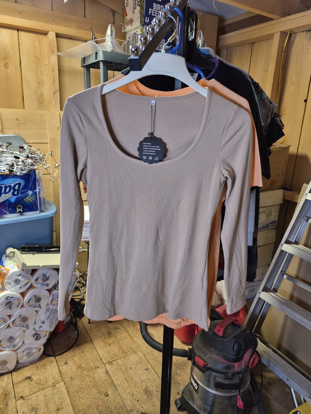 Scoop-Neck Ribbed Long-Sleeve Top — Taupe Bin 35